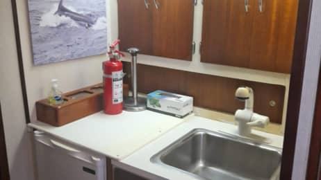 kitchenislagirlboat